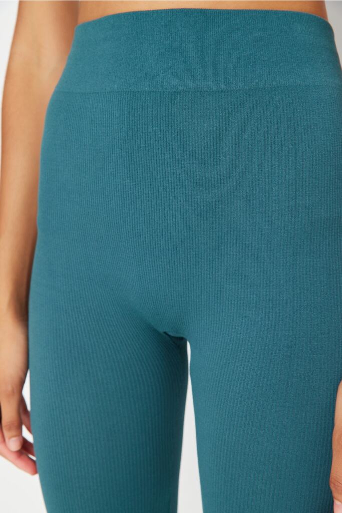 ⁦High-Waist Teal Leggings⁩ - الصورة ⁦2⁩