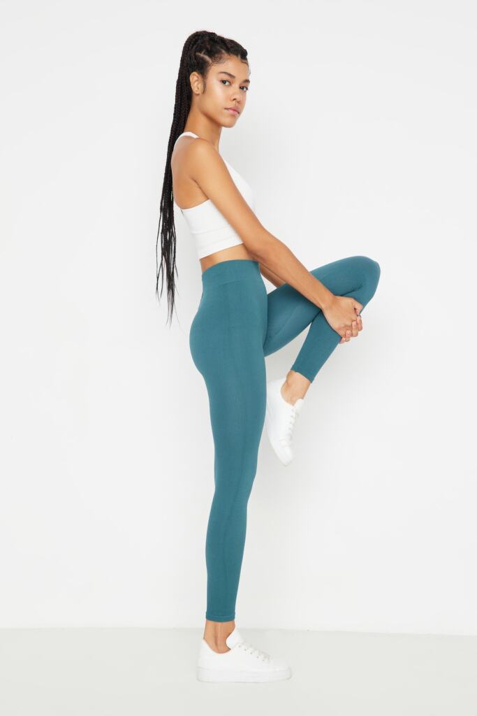 ⁦High-Waist Teal Leggings⁩ - الصورة ⁦3⁩