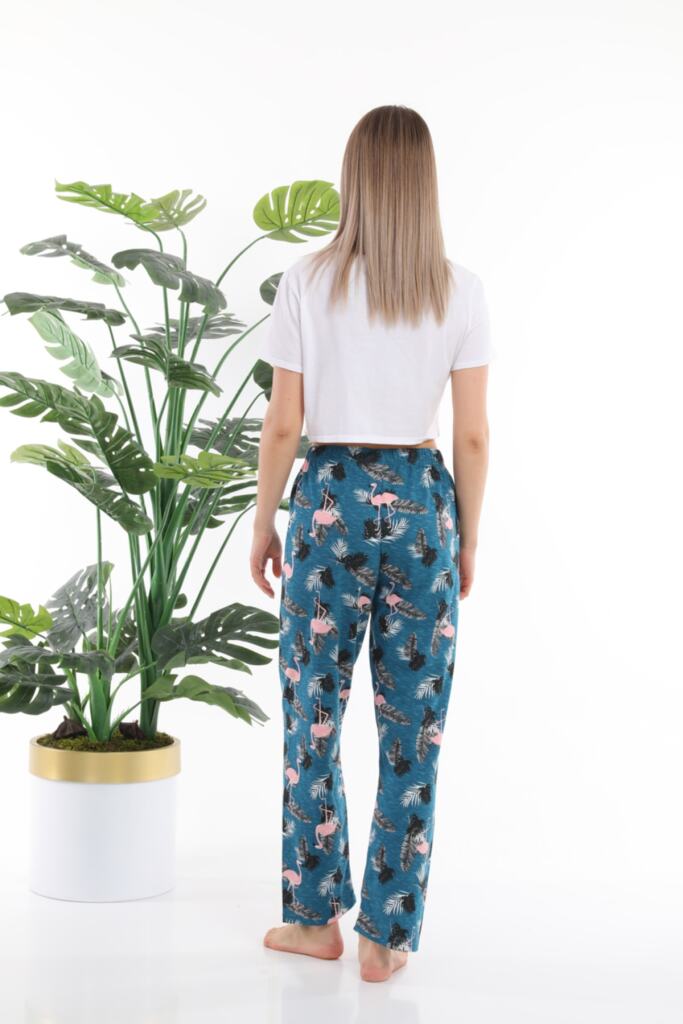 ⁦Women's Flamingo Pajama Pants⁩ - الصورة ⁦2⁩
