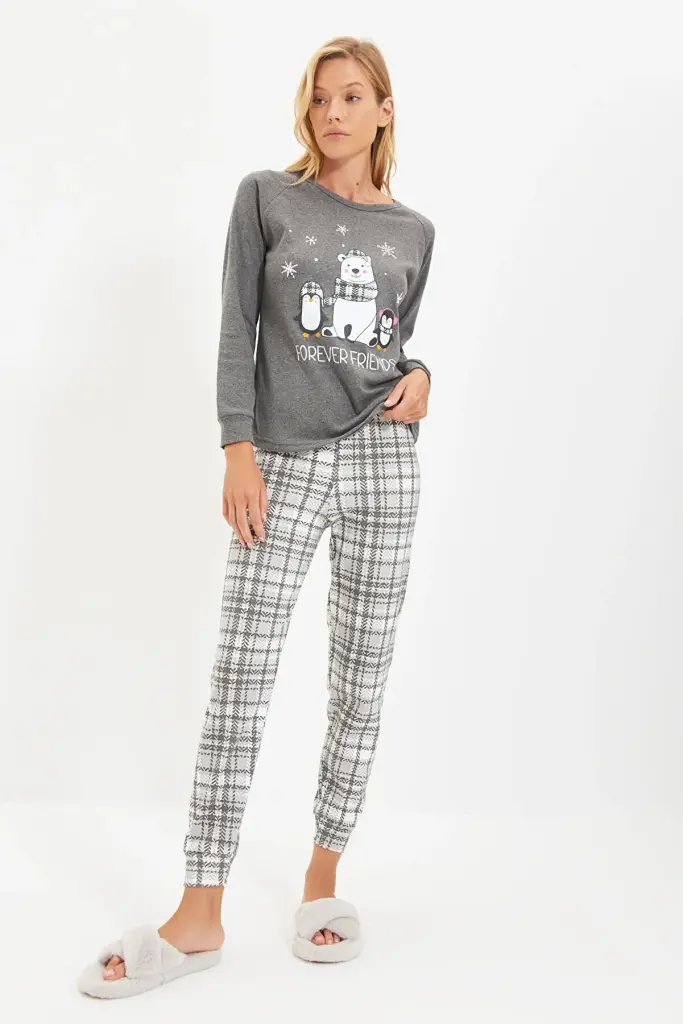 ⁦Grey Pyjama friends⁩ - الصورة ⁦2⁩