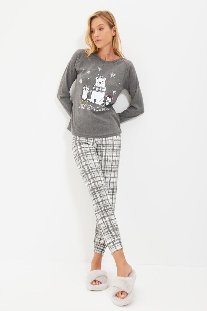 Grey Pyjama friends